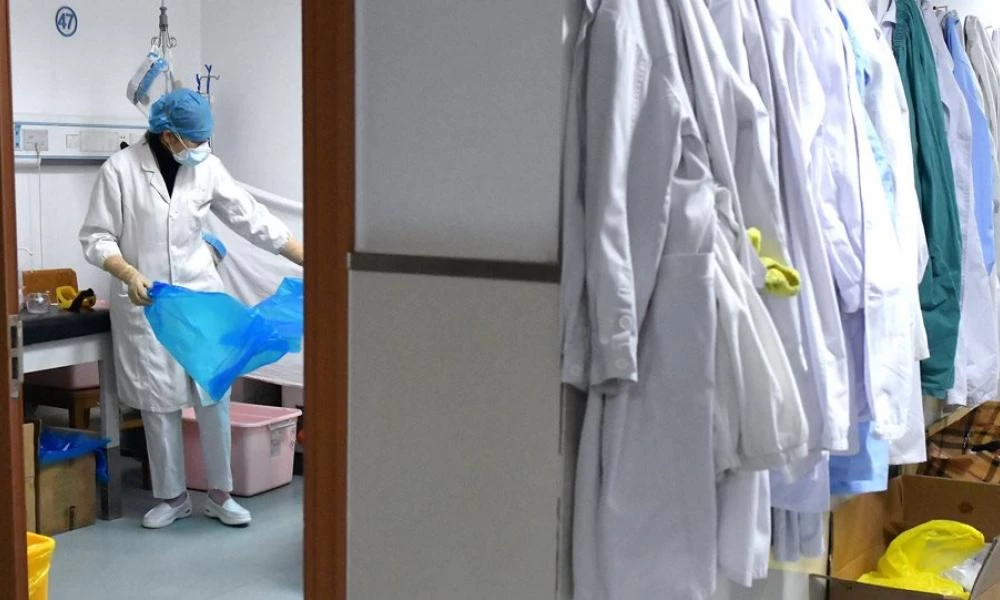 Κορωνοϊός: Η επόμενη μέρα μετά τα 31 κρούσματα - Τι προβληματίζει τους ειδικούς